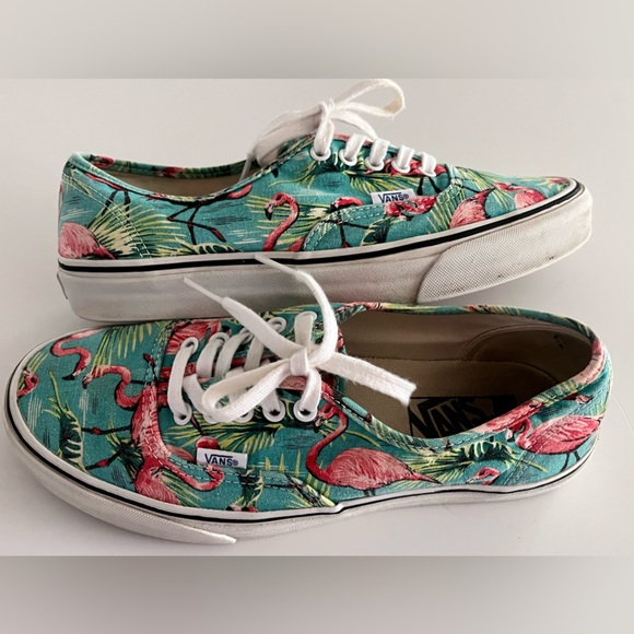 VANS | 10 | Flamingo Print - Picture 11 of 16